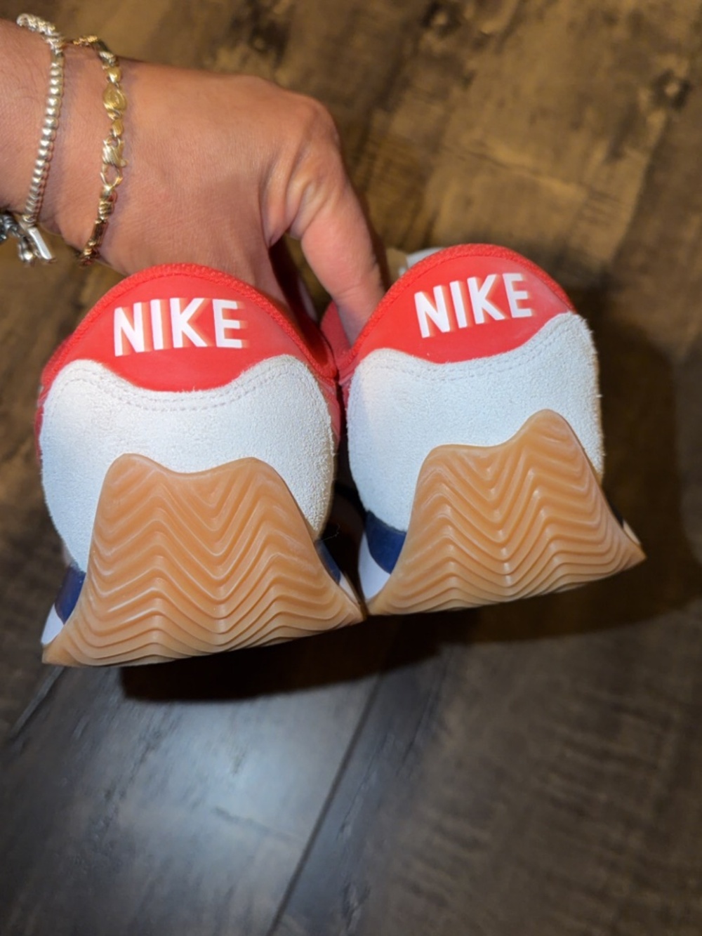 Women’s Nike Pacific - Picture 2 of 4